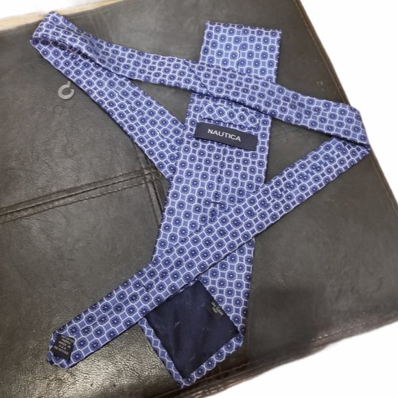 Men's NAUTICA 100% Silk Tie - Picture 7 of 10